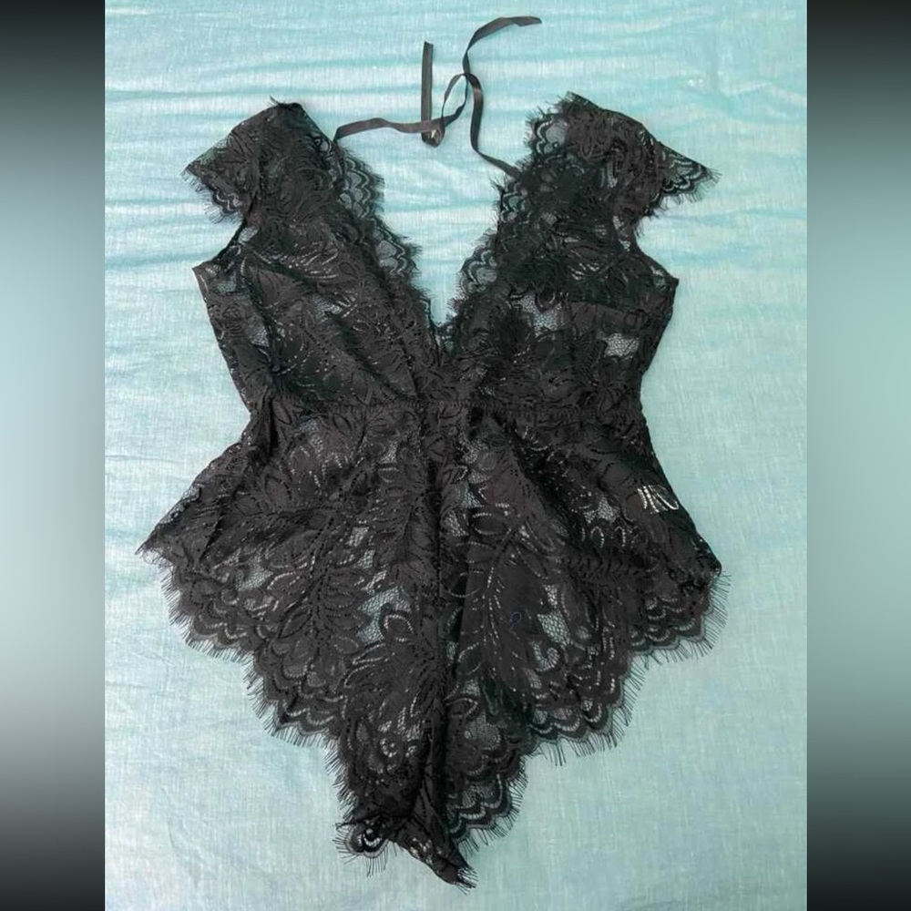 LACE TEDDY - Picture 2 of 2